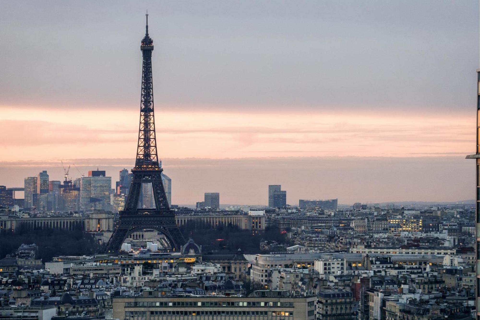 Paris Luxury Apartment 75M2 With Eiffel Tower View, 1 Min Metro, Parking Exterior foto